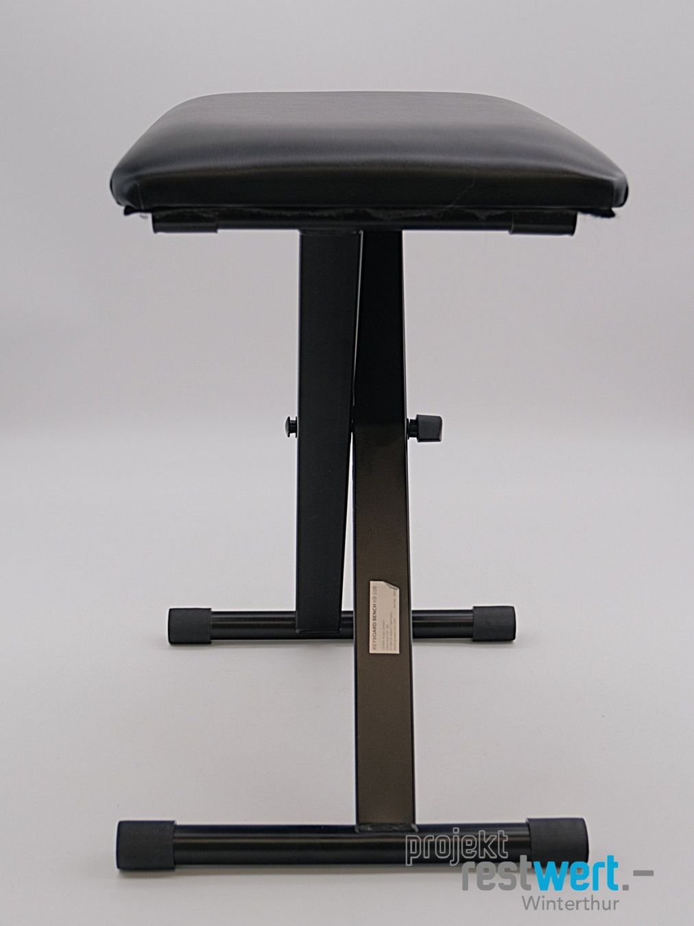 Hocker: GEWA Klavierhocker KB-10B schwarz – Gebraucht aus Winterthur von Restwert_Winterthur 3