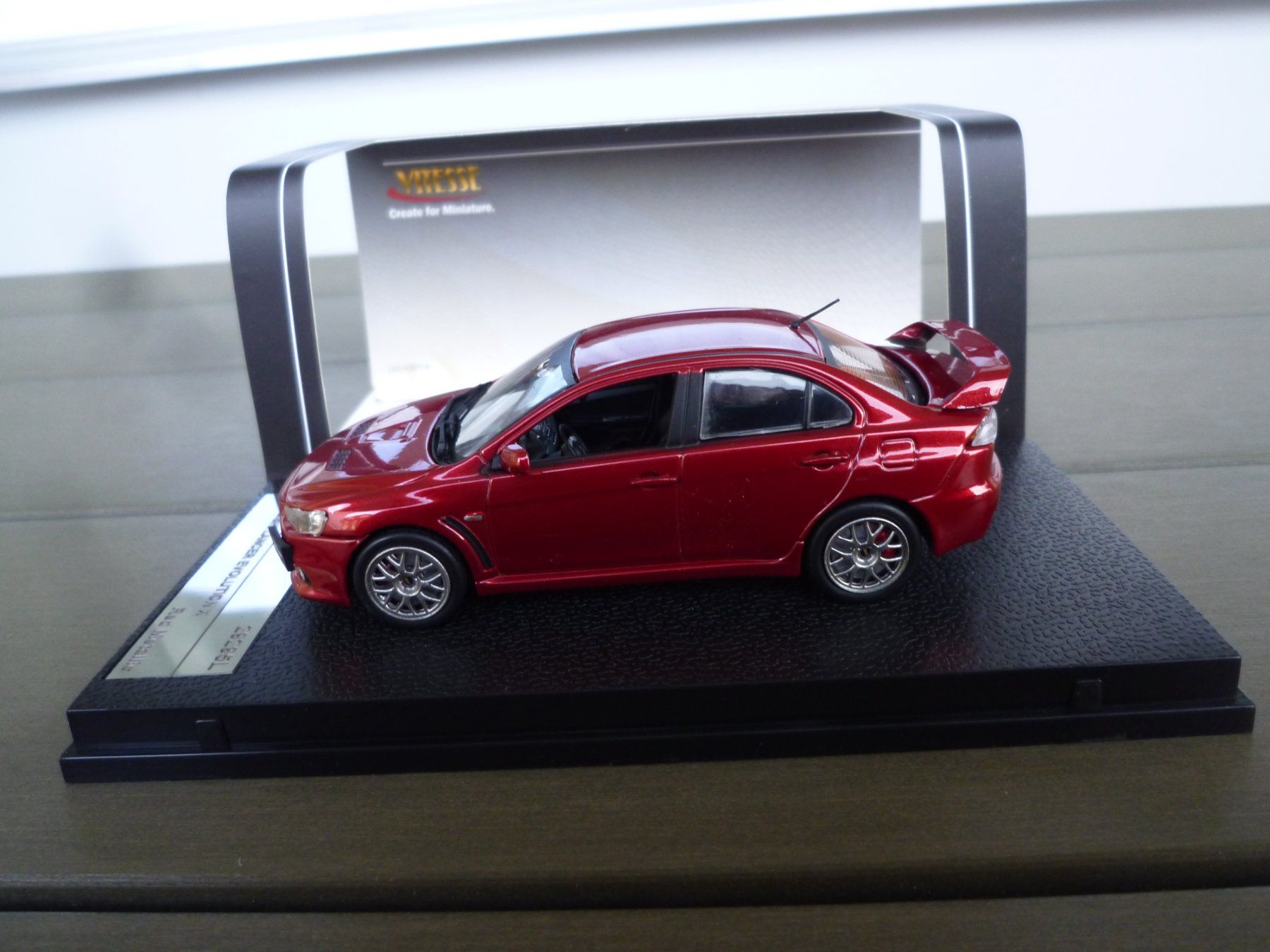 Mitsubishi Modellini d'auto: Mitsubishi Lancer Evolution X – Nuovo e nell'imballaggio originale da Flawil venduto da Imperiosud 4