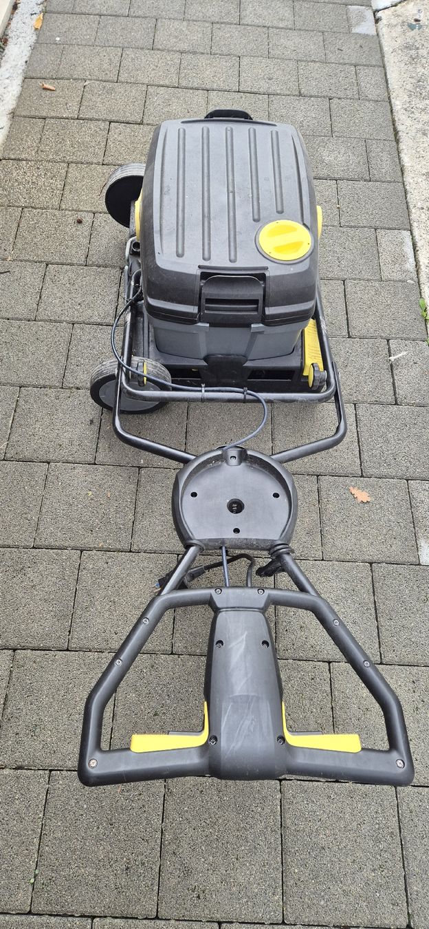 Kärcher Tutte le macchine: Scheuersaugmaschine Kärcher BR 40/10C – Usato da Grenchen venduto da HZG. 2