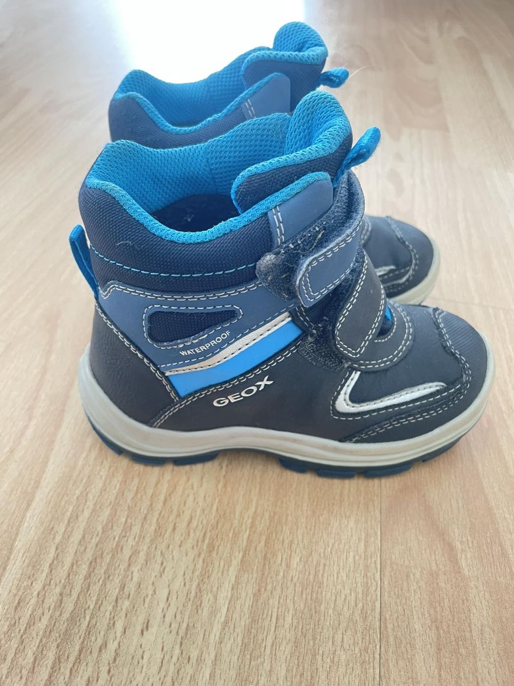 Geox Scarpe per ragazzi: Winterschuhe Kinder gr.25 – Usato da Buchs SG venduto da VitaliiKu 1