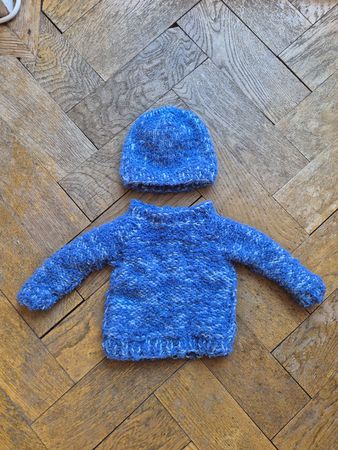 weiche handgestrickte Pulli & Kappe 50/56