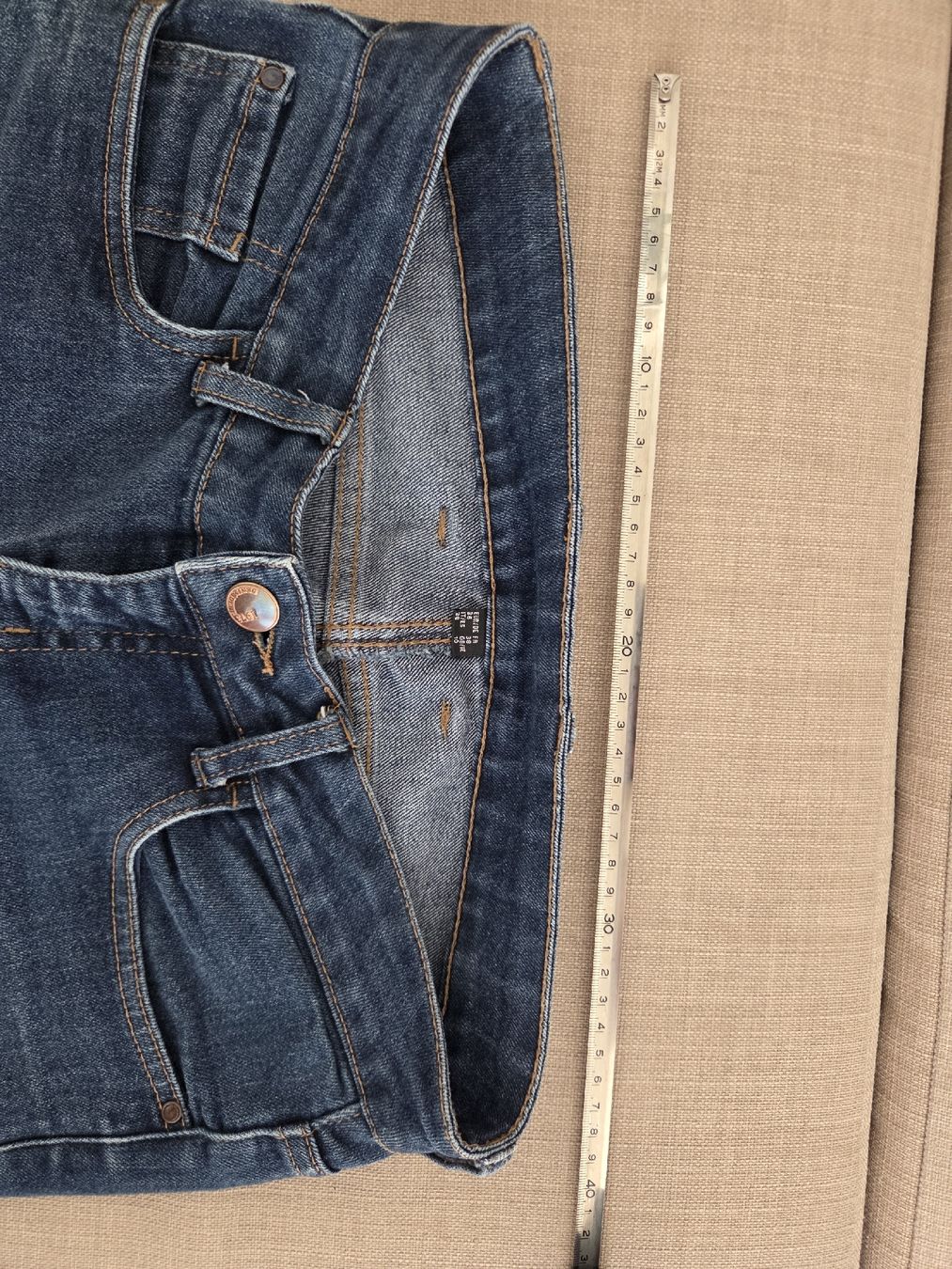 Jeans: Damen Jeans blau Grösse 36 – Usato da Luzern venduto da lso_ht7n 1