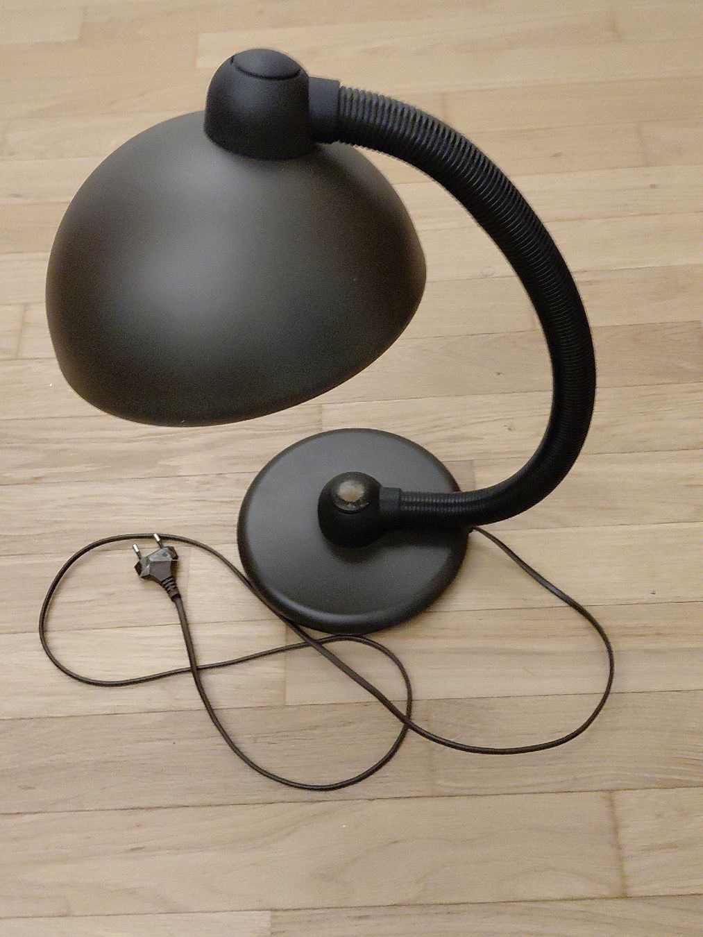 Lampade: Schreibtischlampe im Industrie-Design – Usato da Bern venduto da hello-bern
