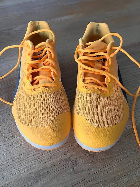 Scarpe da uomo: Puma Nagelschuhe Gr. 36 – Usato da Sins venduto da Icezeit0 1