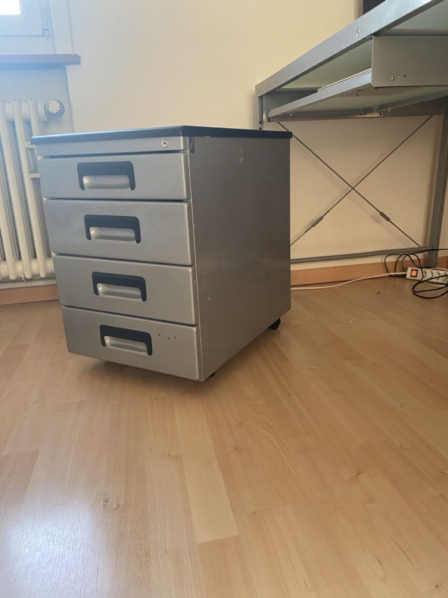 Schreibtische: Design for People Glastisch mit Schublade & Rollcontainer. – Gebraucht aus Ossingen von apfelmango 1