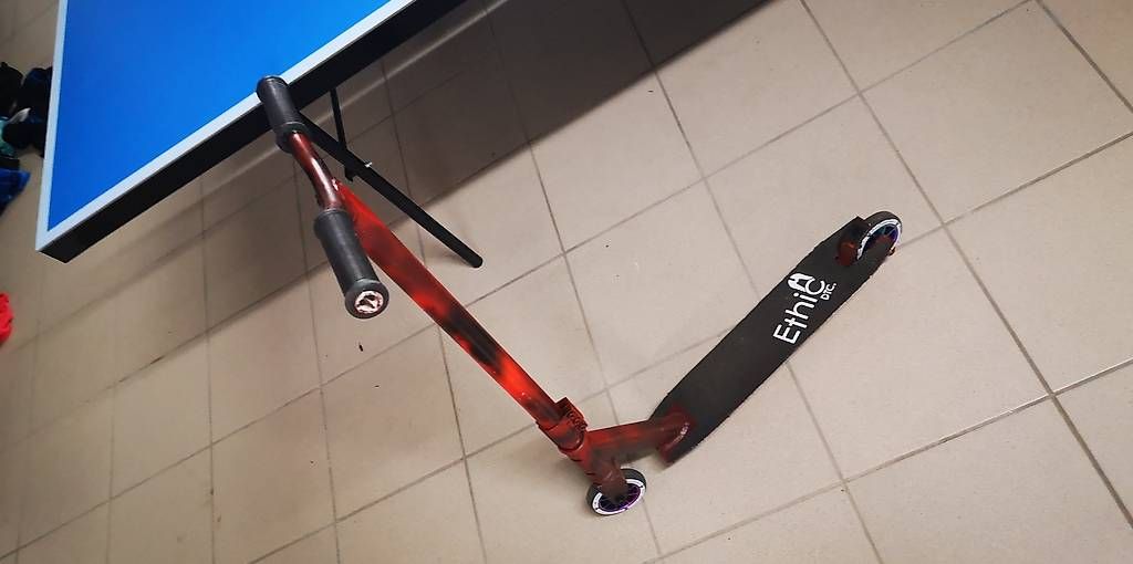 Kickboard: Vendo monopattino – Usato da Pregassona venduto da pce_xm2t 2