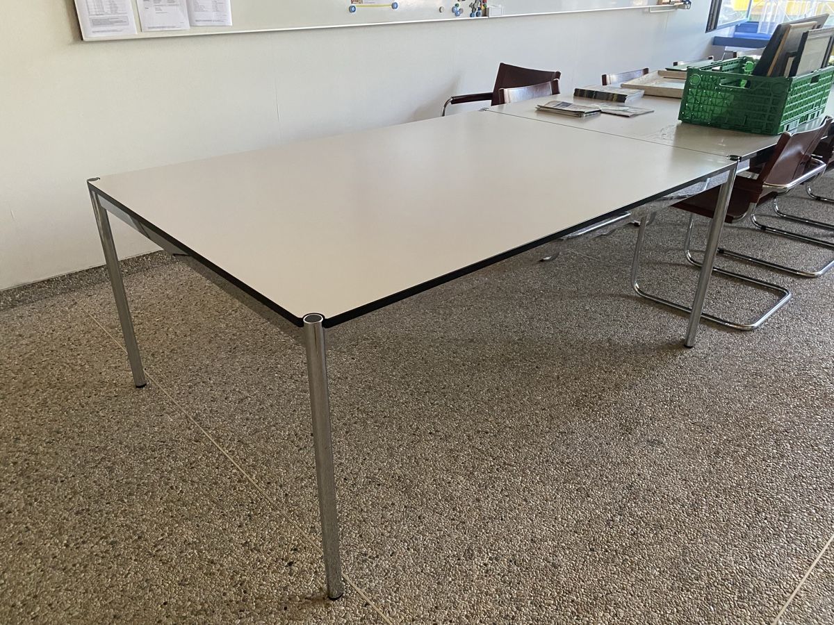 Tavoli: USM Haller Konferenztisch – Usato da Thalheim AG venduto da wernliegg 1