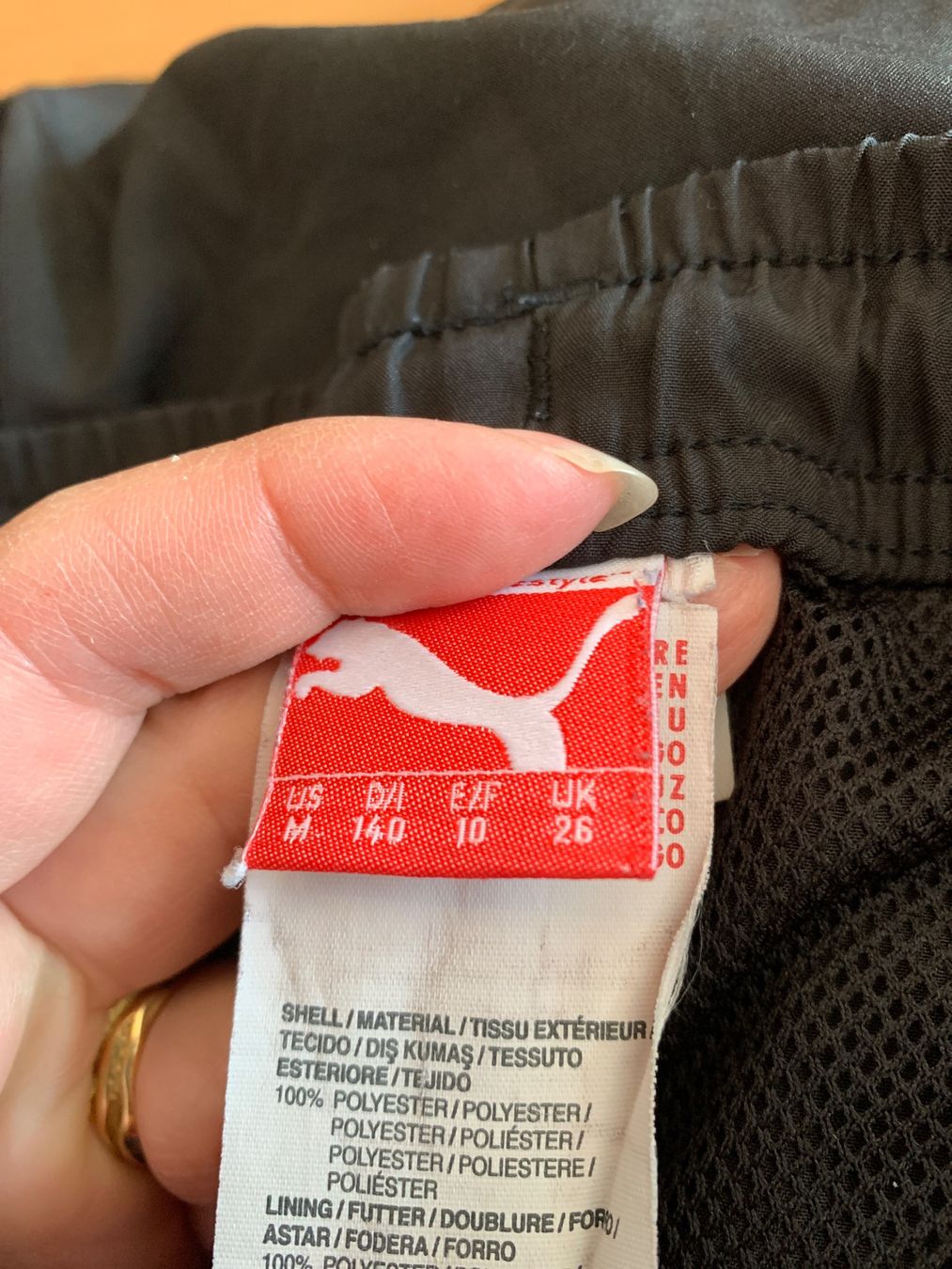 Puma Hosen: Joli short long noir Puma t. 140 – Gebraucht aus MEYRIN von Gwendo10 2
