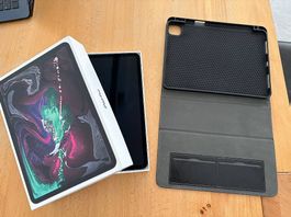 iPad Pro 11, 2018, 256GB, Wi-Fi, inkl. schwarz Hülle