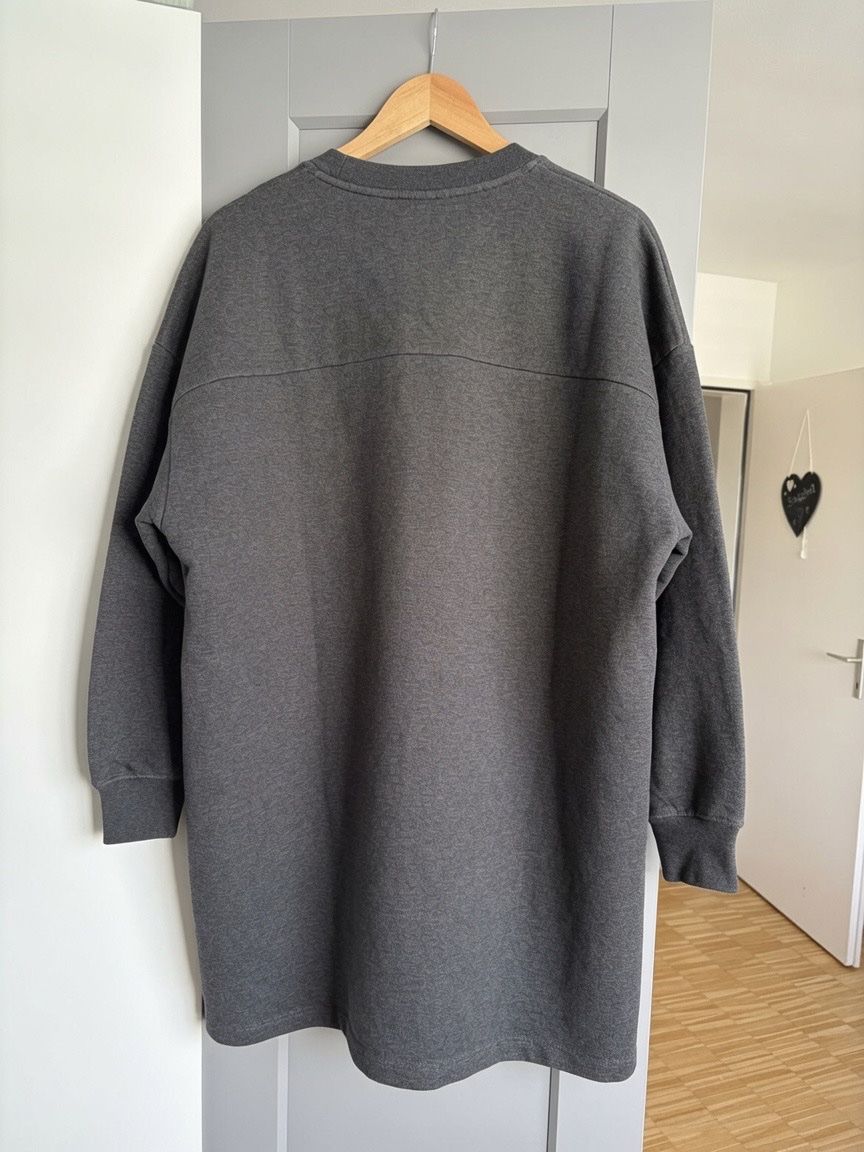 Cos Robes: Cos Sweatshirt Kleid – D'occasion à Hergiswil NW par irinagraf 1