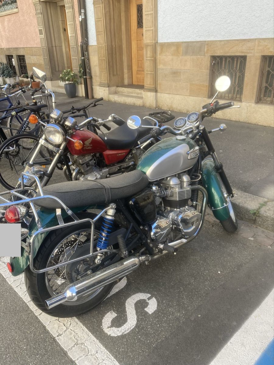 Triumph Strada: Triumph Bonneville – Usato da Basel venduto da Ayre_One 3