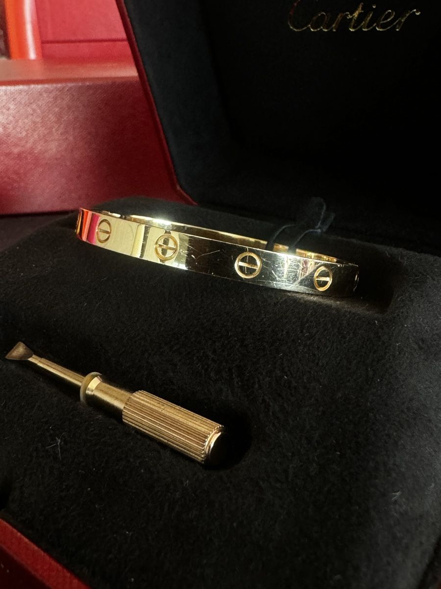 Bracciali & Braccialetti: Cartier : Love, Modèle classique. Deja Porté. – Usato da Mont-sur-Lausanne venduto da sof_2ggn 3