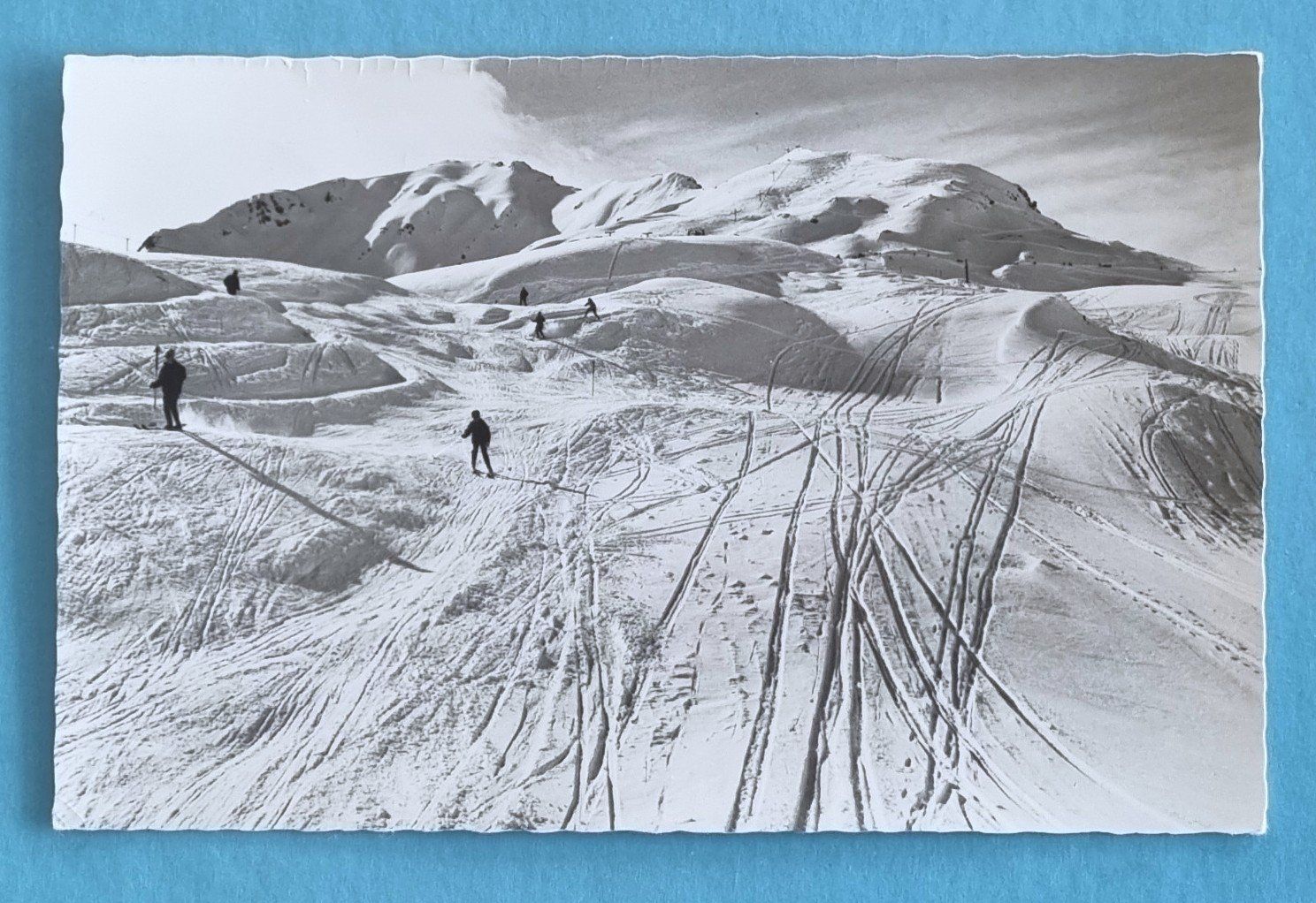 Cartoline postali: Davos - Skiabfahrt vom Strelapass - 1965 – Usato da Rothrist venduto da RROENK