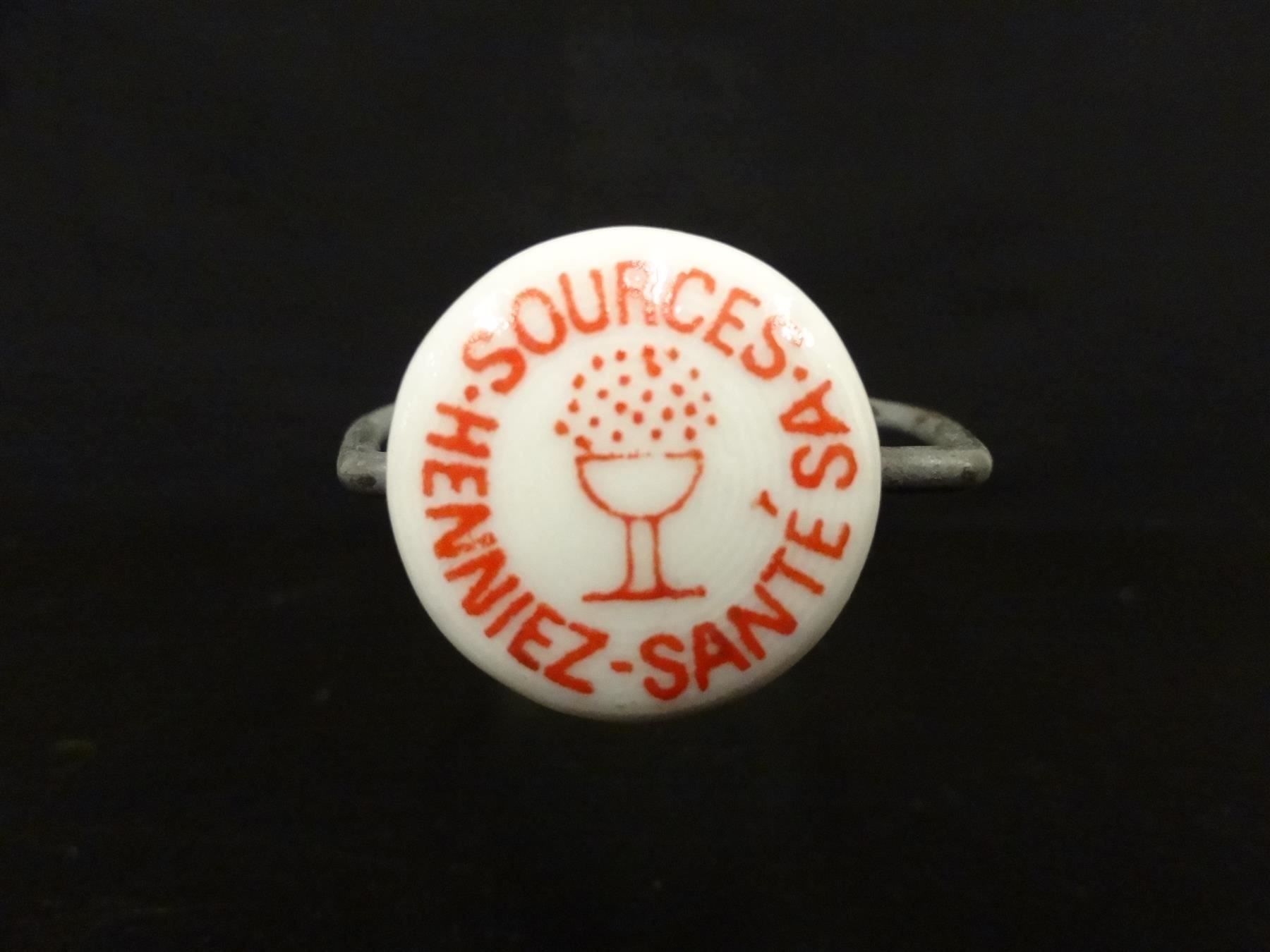 Gläser, Krüge & Flaschen: alte Flasche HENNIEZ SANTÉ 1966 – Gebraucht aus Kerzers von Flaschenposten 7