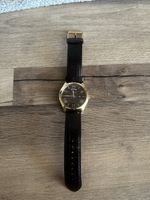 Damenuhr GUESS Lederarmband goldfarben mit Datumsanzeige