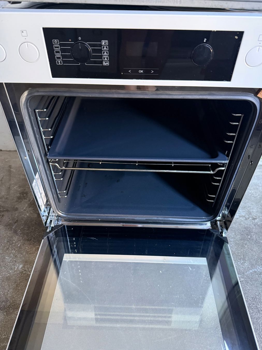 Miele Backöfen: Miele 55cm Backofen Glaskeramik – Gebraucht aus Kloten von top2000 1