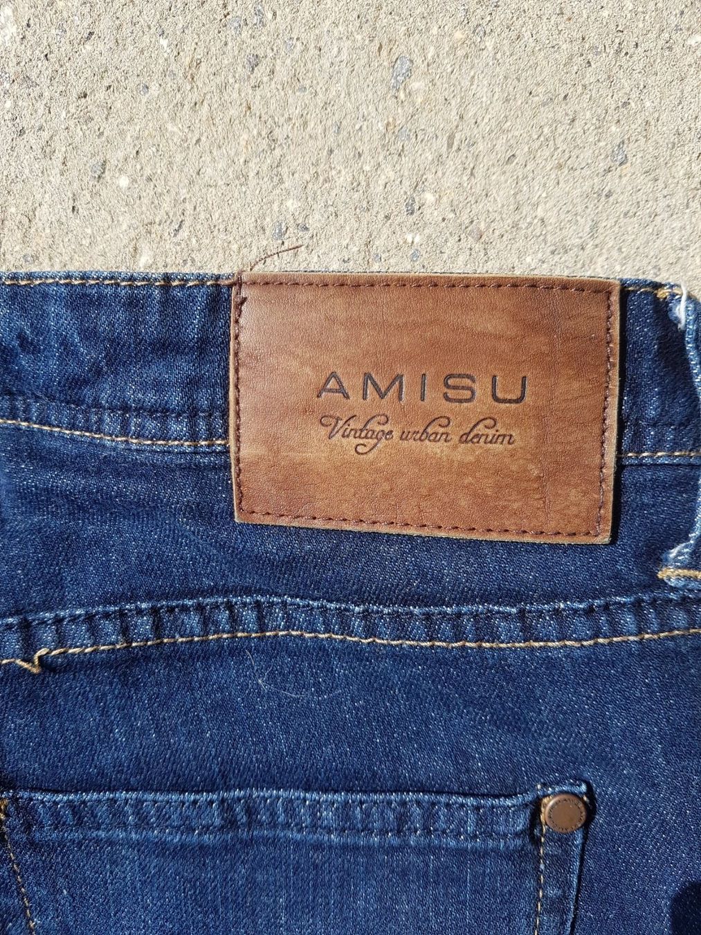 Jeans: Jeans Shorts – Usato da Adlikon venduto da Match62 3