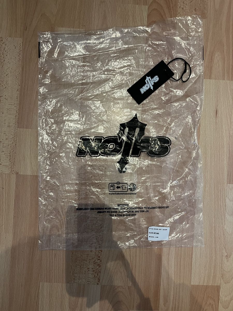 Trapstar Pantaloni: NOFS x Trapstar Shorts – Nuovo (secondo la descrizione) da Flawil venduto da bridge28 2