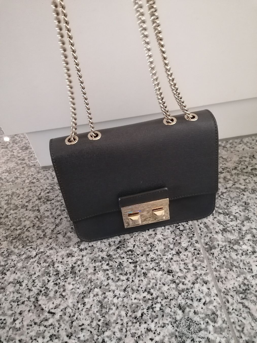 Furla Borse da donna: Furla Metropolis – Usato da Sempach venduto da .1SecondBrands. 1