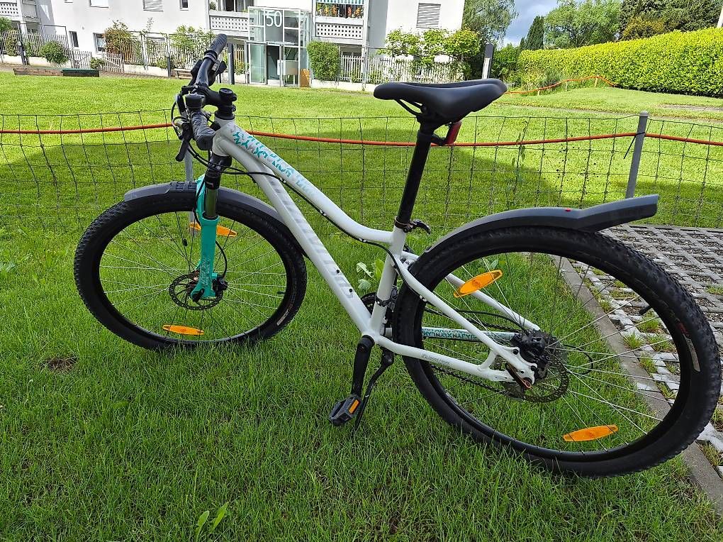 Specialized Biciclette: Specialized Jynx  650 B  27,5 " Kinder -, Mädchen MtB S – Usato da Arbon venduto da Antel 1