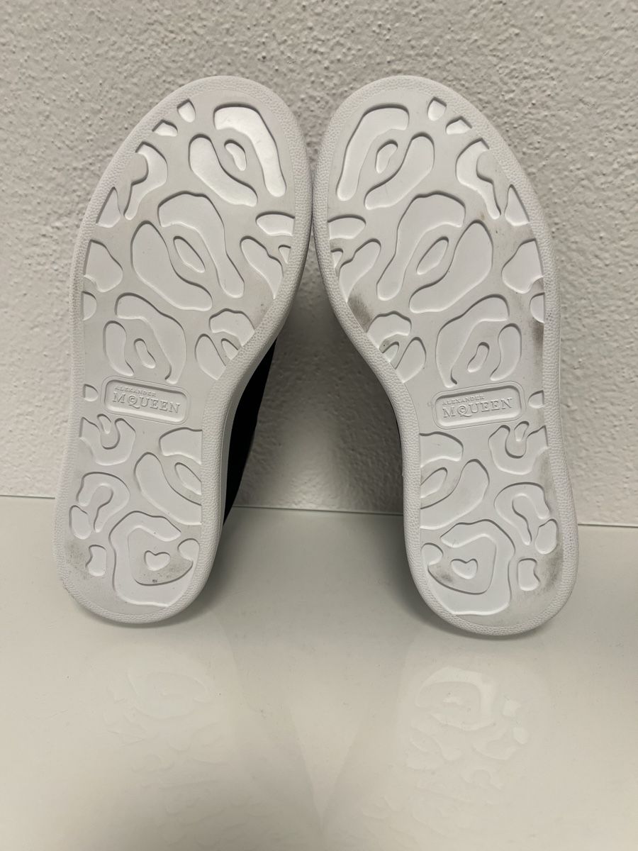 Scarpe per ragazzi: Vendesi scarpe bambina Alexander McQueen – Nuovo (secondo la descrizione) da Monte Carasso venduto da marzietta1 3