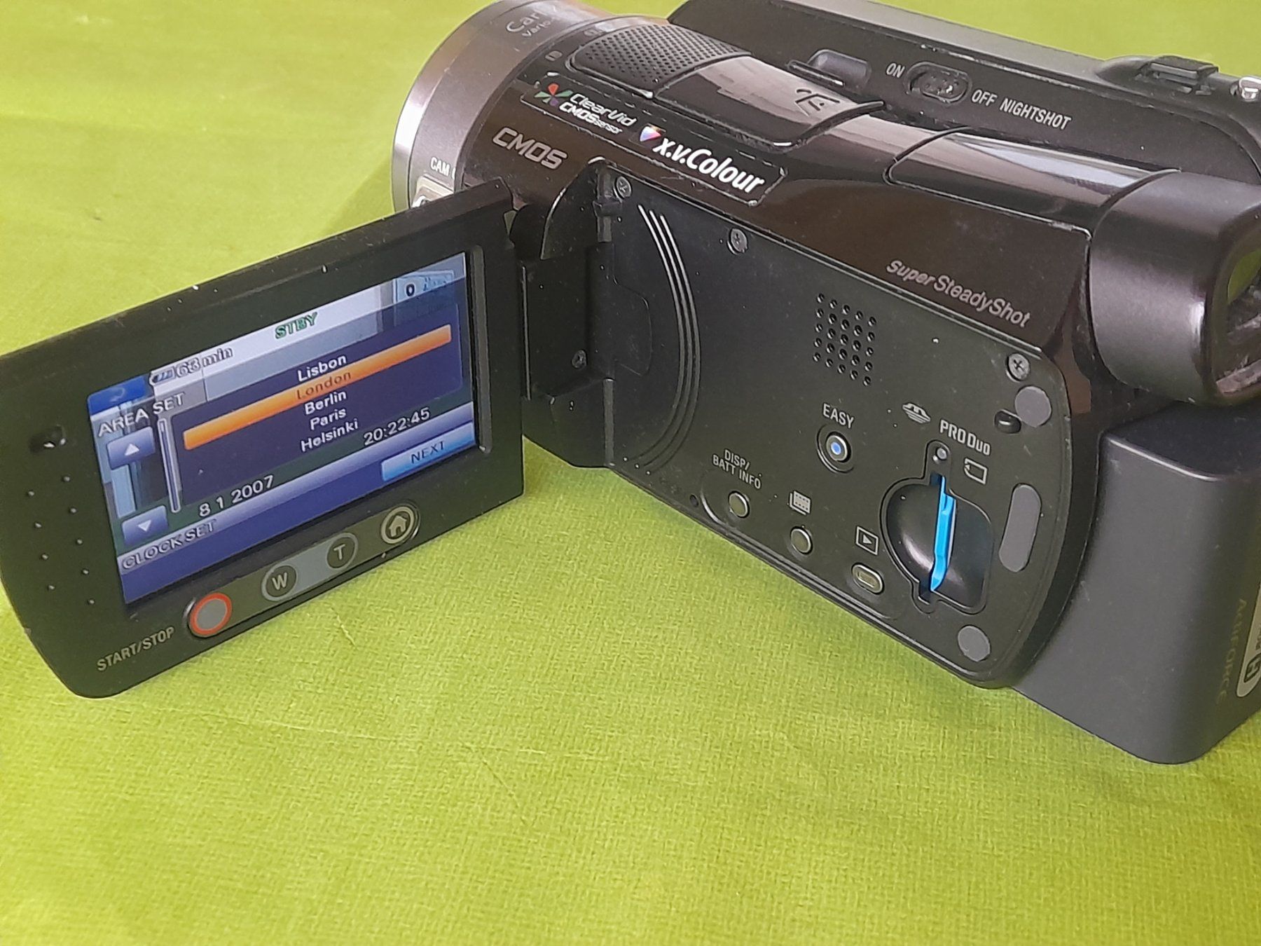 Sony Videocamere: Sony HD Handycame 6,1 HDD – Usato da Aeschi b.Spiez venduto da 52__yhr6 9