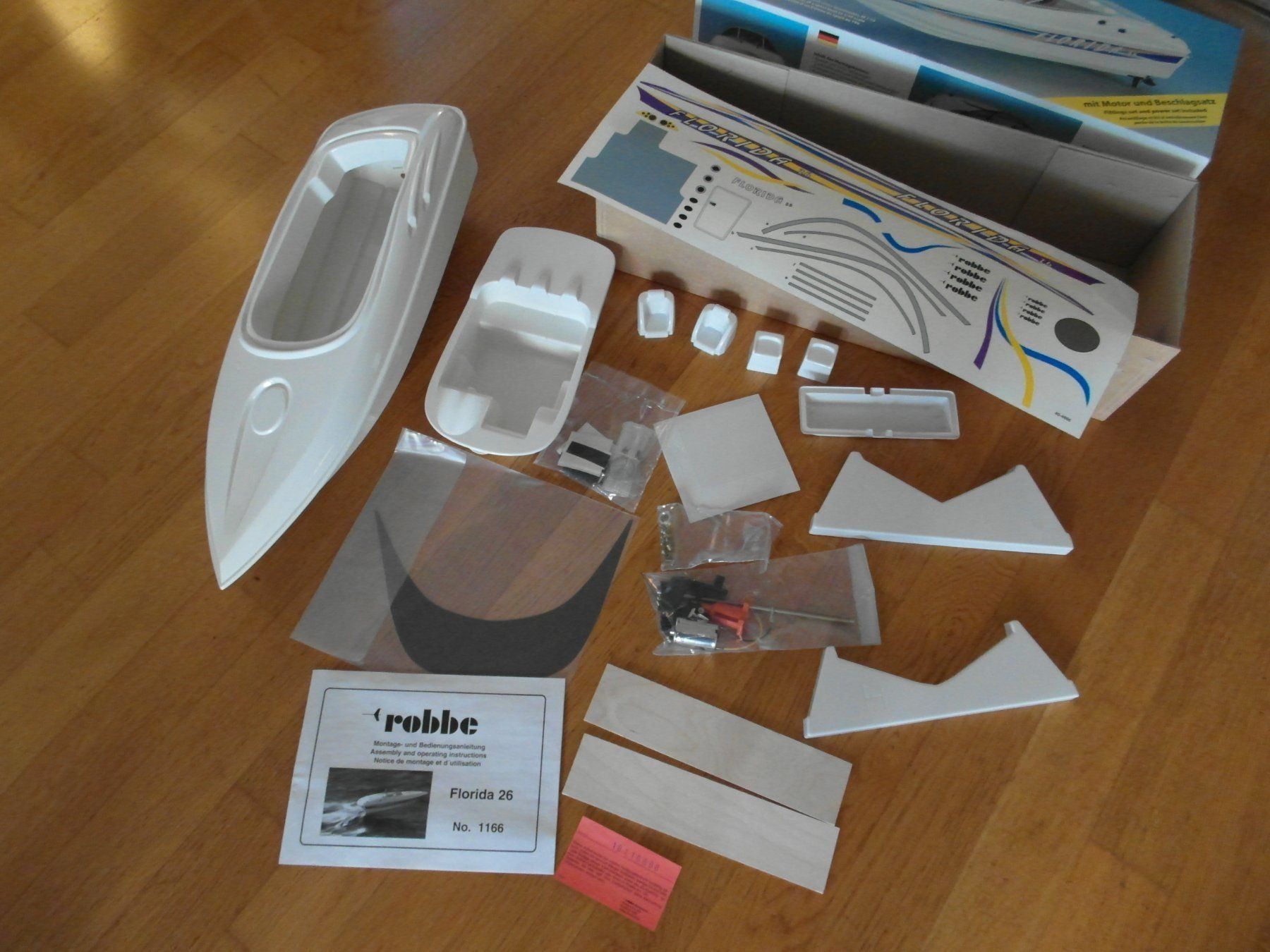 Robbe Modellismo RC: Florida 26 Sportboot von Robbe – Nuovo e nell'imballaggio originale da Bütschwil venduto da creativelight 2