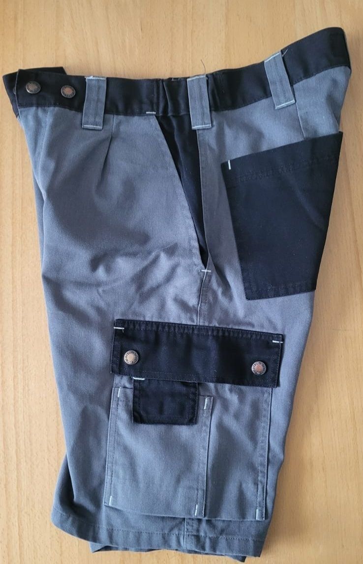 Pantaloni: Arbeitsshort Marsum – Usato da Ballens venduto da soleilvert 3