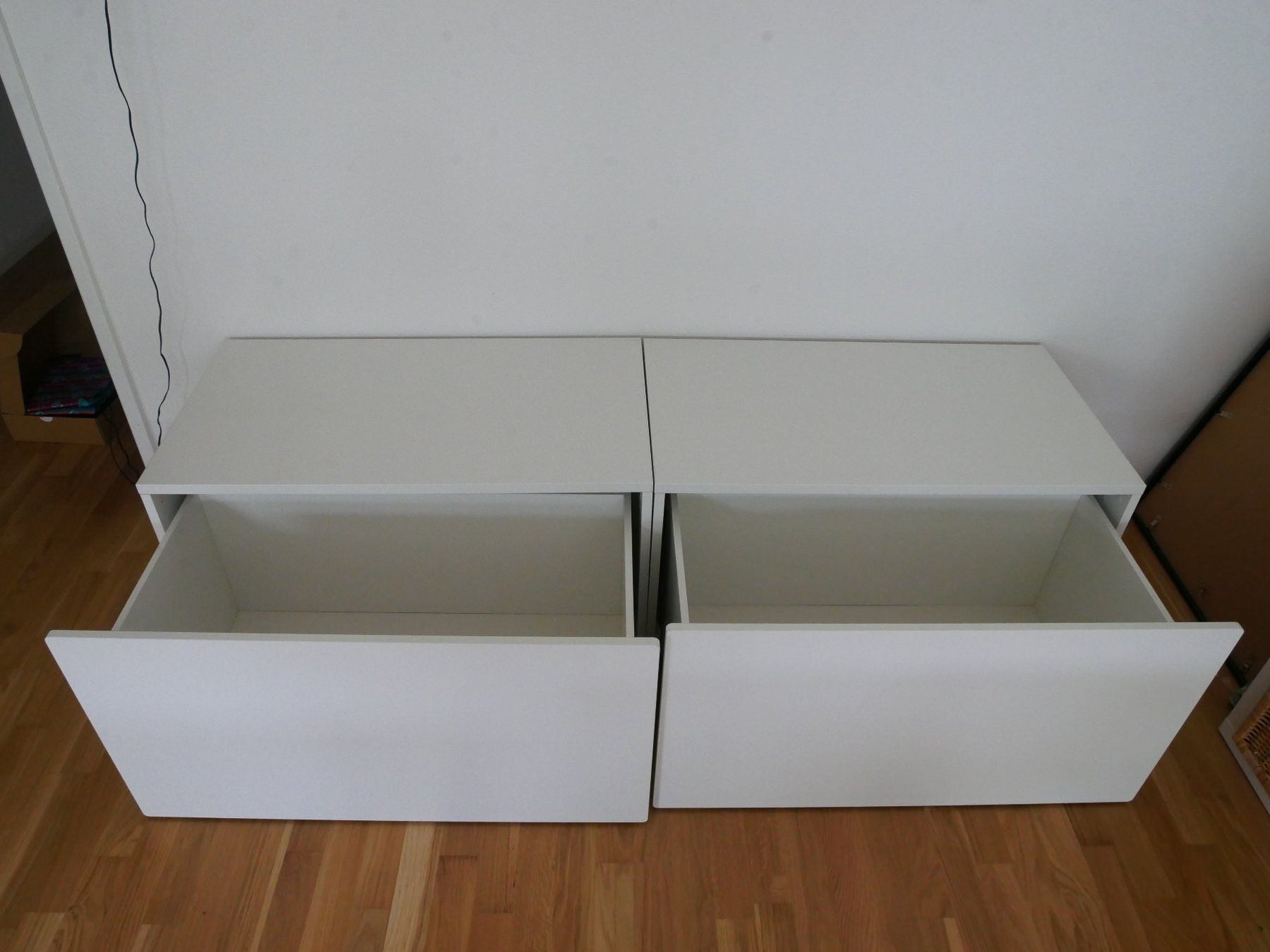 2x IKEA SMÅSTAD, (Sitz)Bank mit Kisten, weiss, 90x52x48 cm (Gebraucht) in Basel für CHF 65 – nur Abholung auf Ricardo kaufen