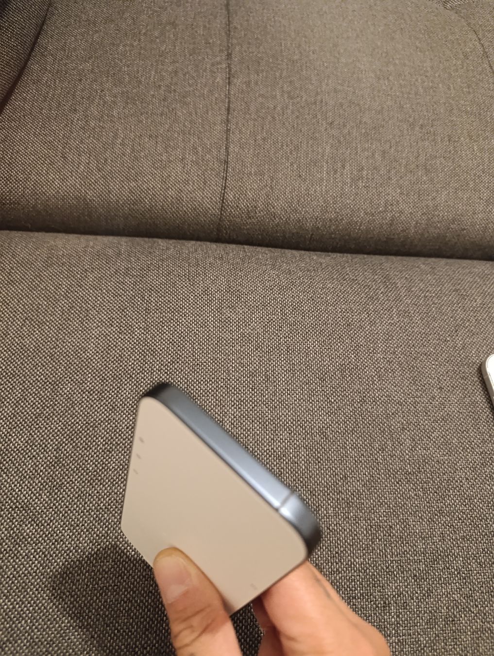 Apple Telefoni cellulari / Smartphones: iphone 15 Pro 128 Neu – Nuovo (secondo la descrizione) da Aarburg venduto da kor_zmw5 3