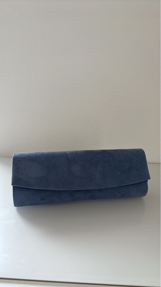Borse da donna: Elegante Abendtasche Wildlederoptik hellblau – Usato da Männedorf venduto da Sabrinas_Schrank