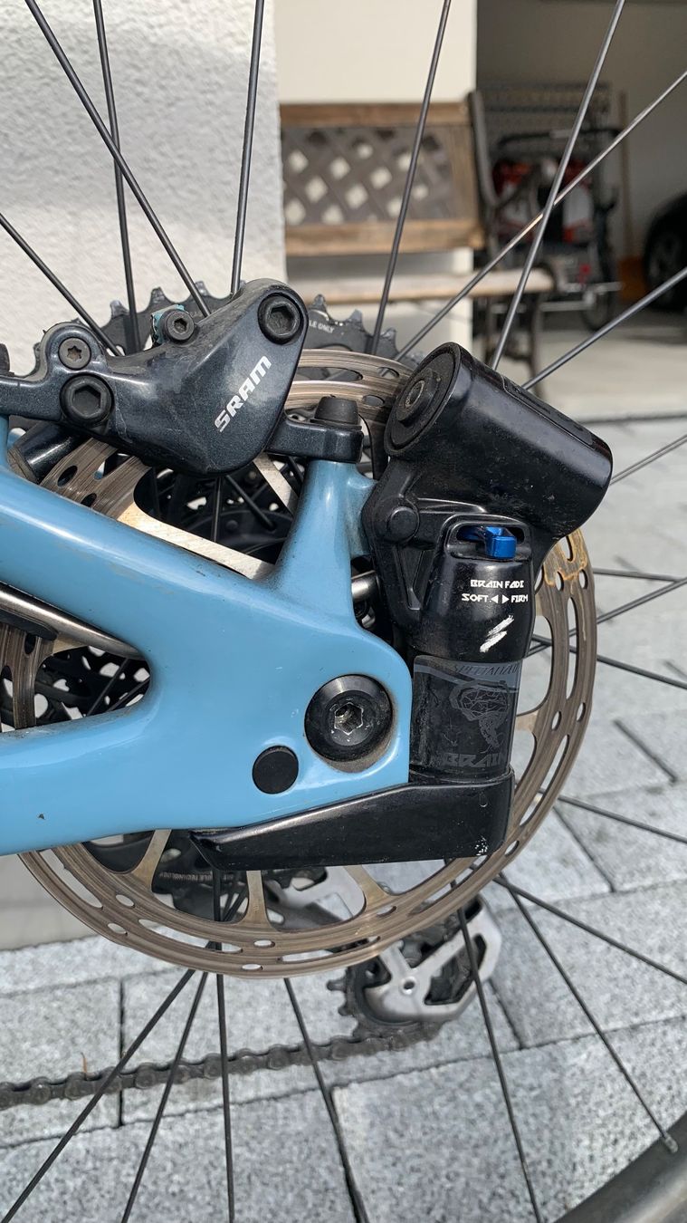 Specialized Velos: Specialized Epic Expert - 29 Zoll - Carbon - Gr. M - Fully – Gebraucht aus Udligenswil von  4