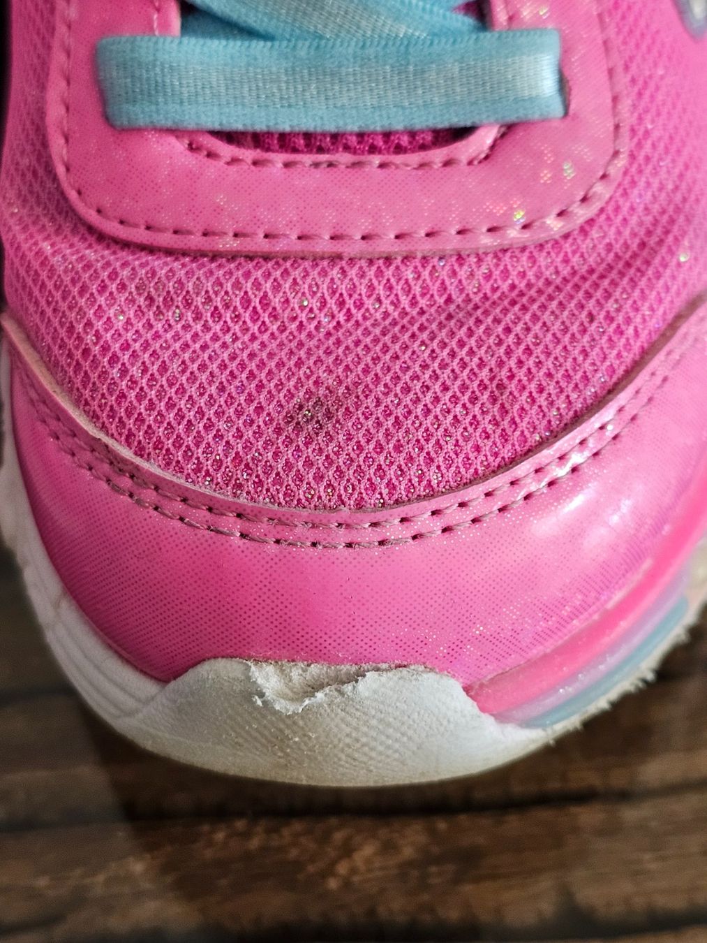 Skechers Scarpe per ragazze: Skechers Heart Lights Gr.25 – Usato da Birr venduto da V-K 4