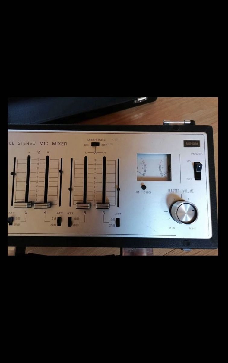 Sony Console di mixaggio: Sony MX-12 (1970) – Usato da Fribourg venduto da ger_s2sx 1