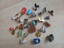 Pins und Anstecknadeln