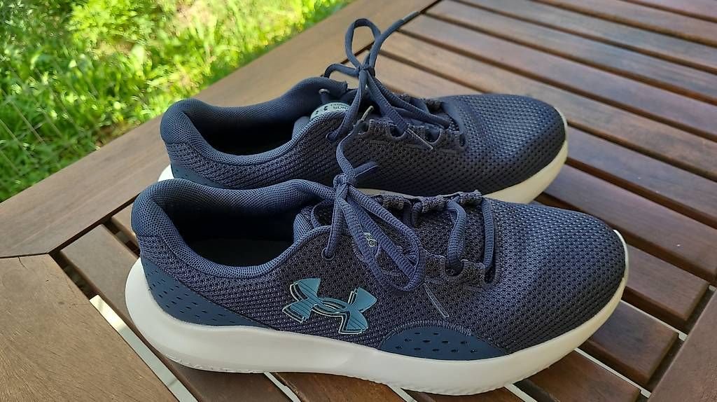 Scarpe da uomo: Under armour schuhe  – Nuovo e nell'imballaggio originale da Schleitheim venduto da Budges
