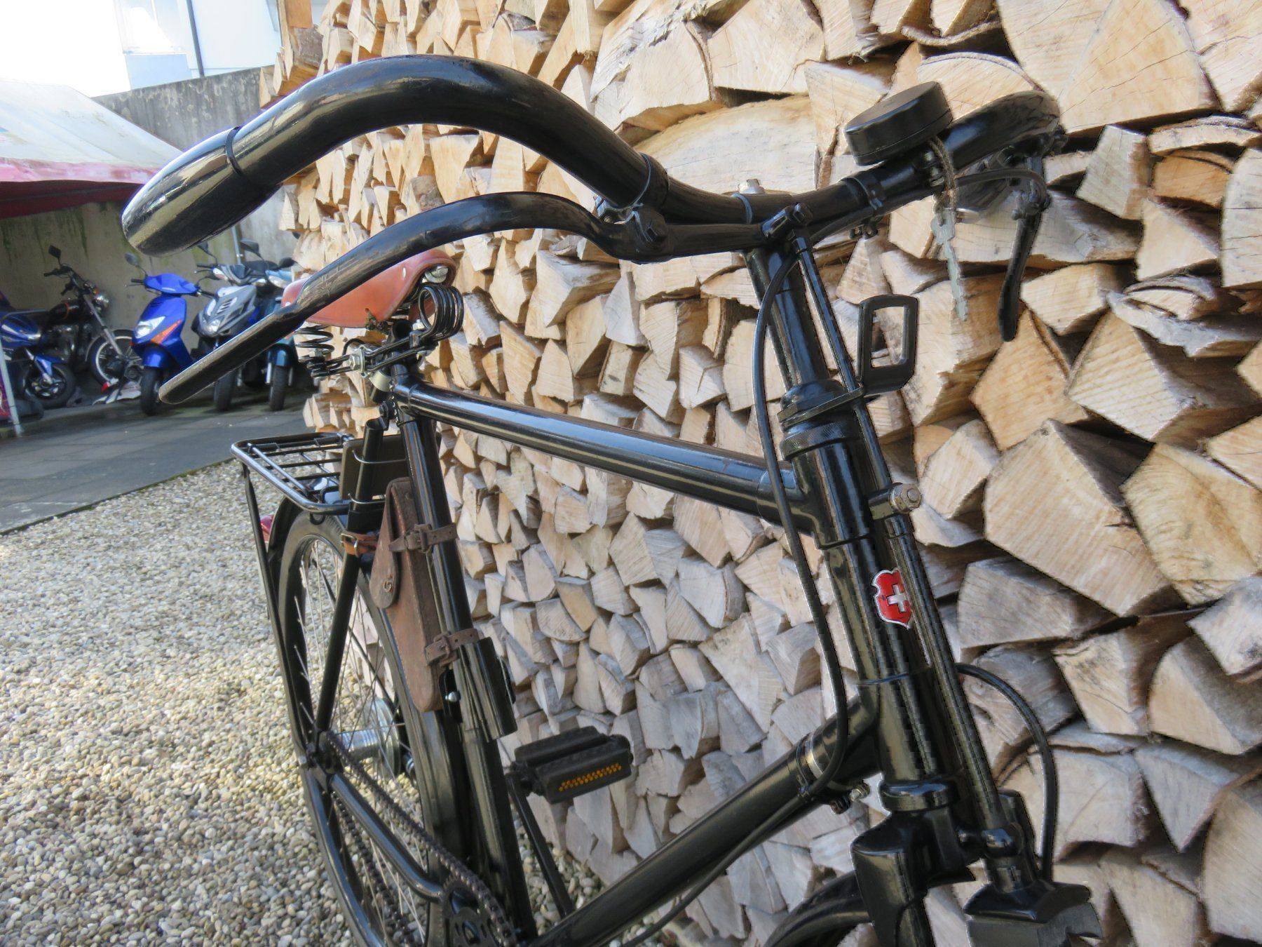Schweizer Armee Velos: MILITÄRVELO – Defekt aus Schötz von Omega64 3