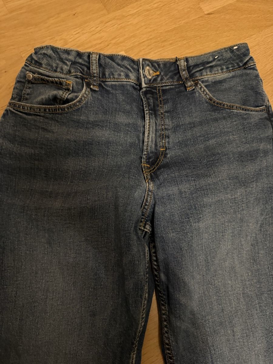 H&M Jeans: Jeans 158 relaxed fit – Gebraucht aus Zürich von Mothai 1