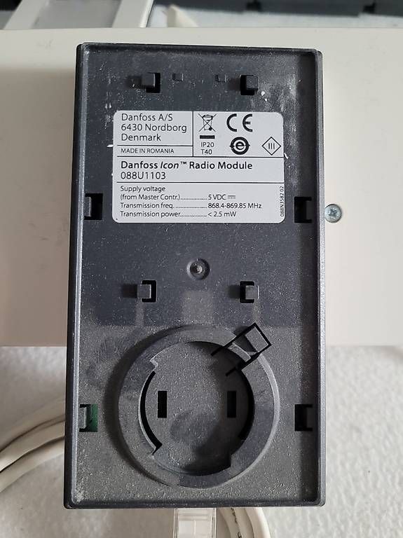 Radiatori: Système de régulation chauffage Danfoss – Usato da Vandoeuvres venduto da Merovingian13 2