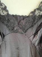 ✨ Sous-robe de luxe en soie et dentelle noire années 50
