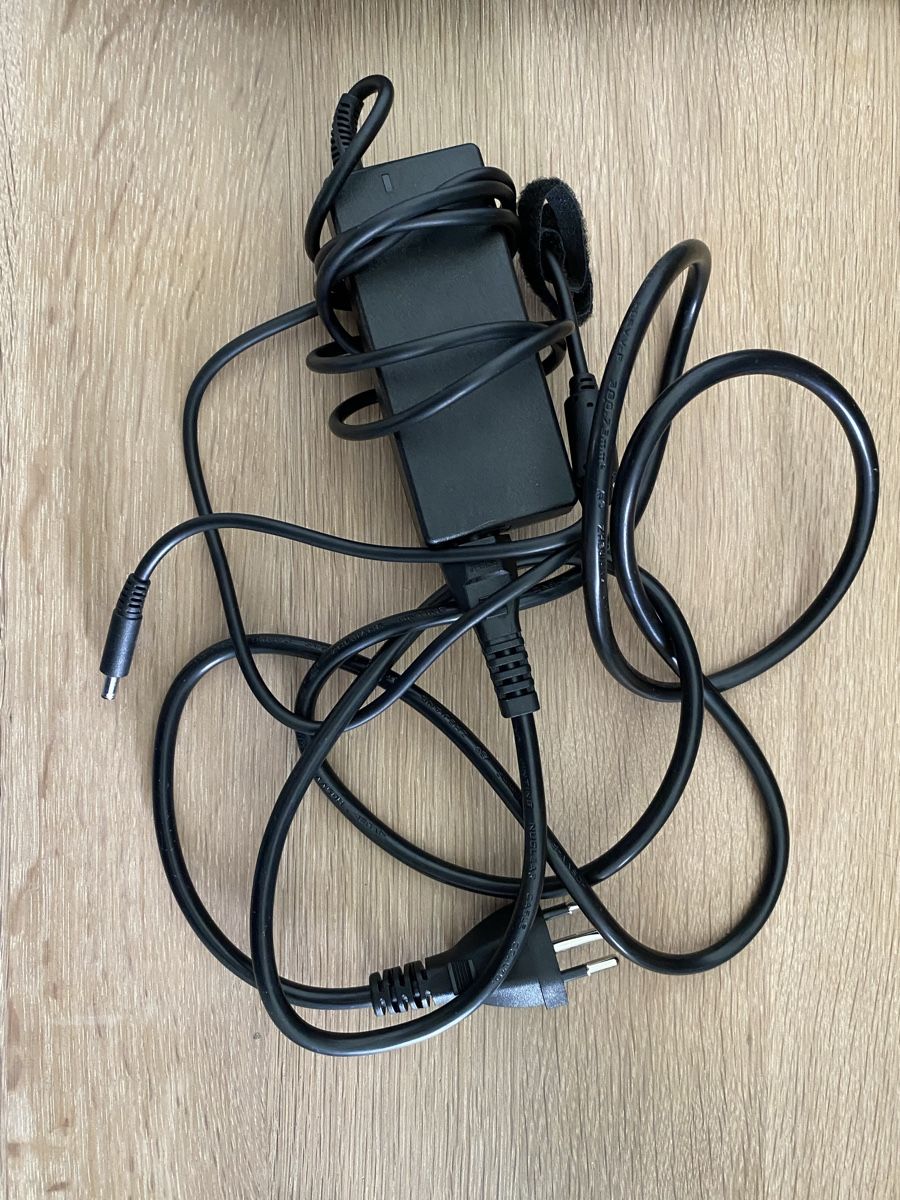 Dell Caricabatterie: Dell Laptop Charger - Adapter - Power Supply – Usato da Zug venduto da 7kpl_mas 2
