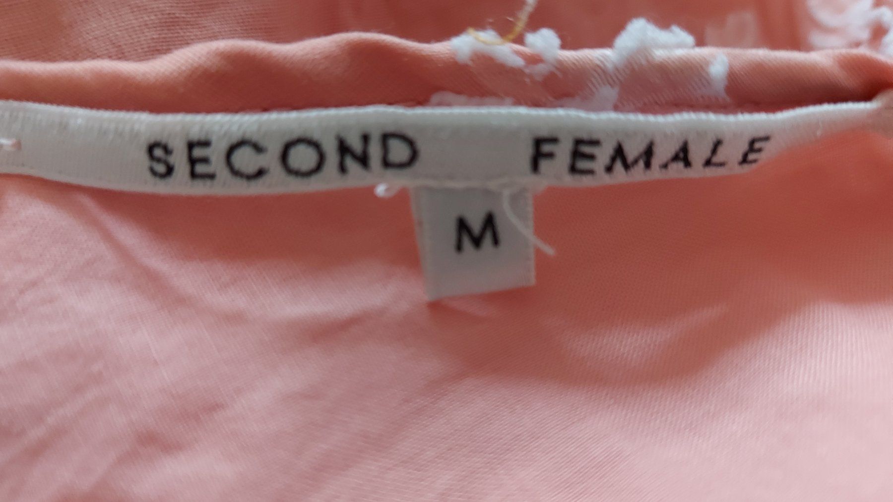 Kleider: KLEID VON SECOND FEMALE – Gebraucht aus Zofingen von MasterPCI 4