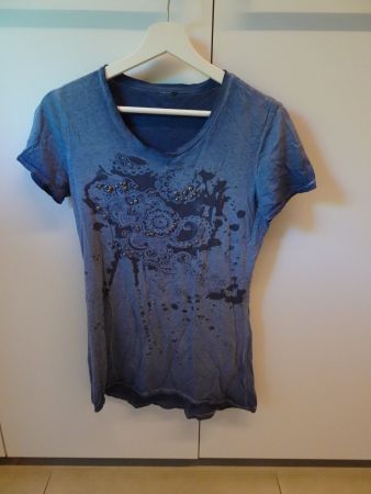Blaues T'Shirt mit Nieten Benetton Gr. S - M384