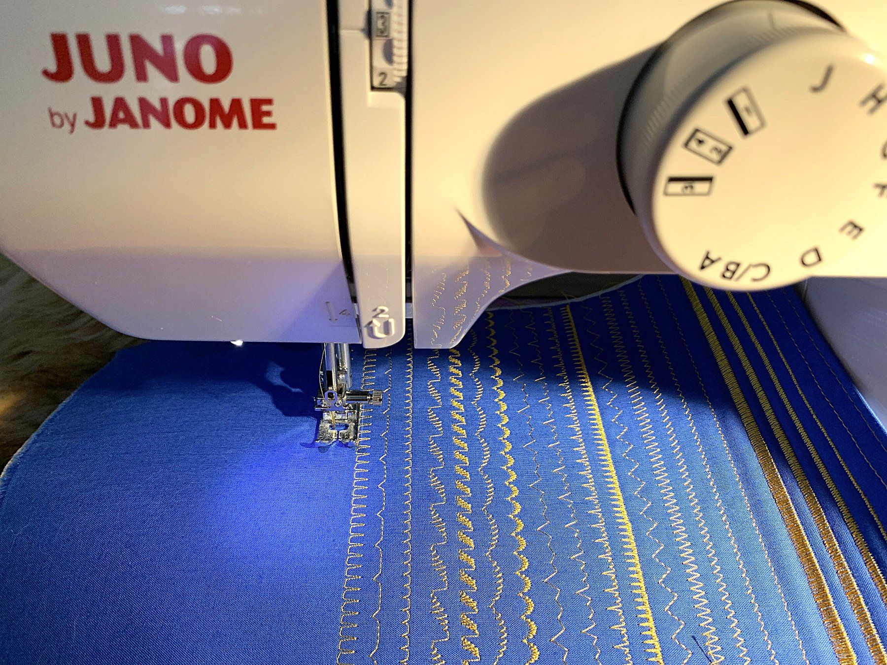 Janome Macchine da cucire: Nähmaschine JANOME Juno E1019 ab Service – Usato da Wetzikon ZH venduto da Hobbyschneiderin 4