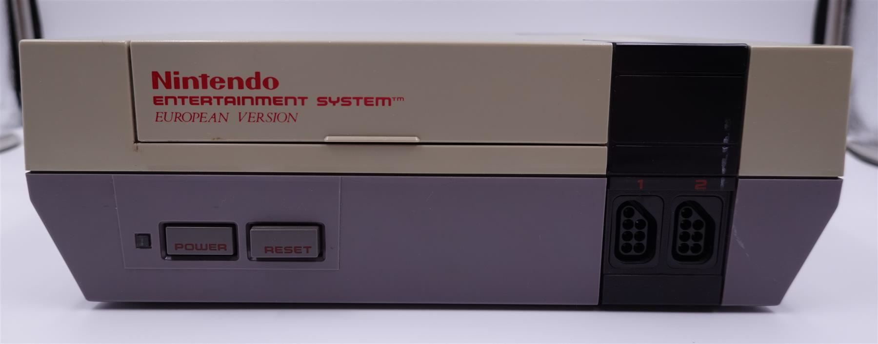 Nintendo Console: Nintendo NES Konsole – Usato da Herisau venduto da ZelliZone 2