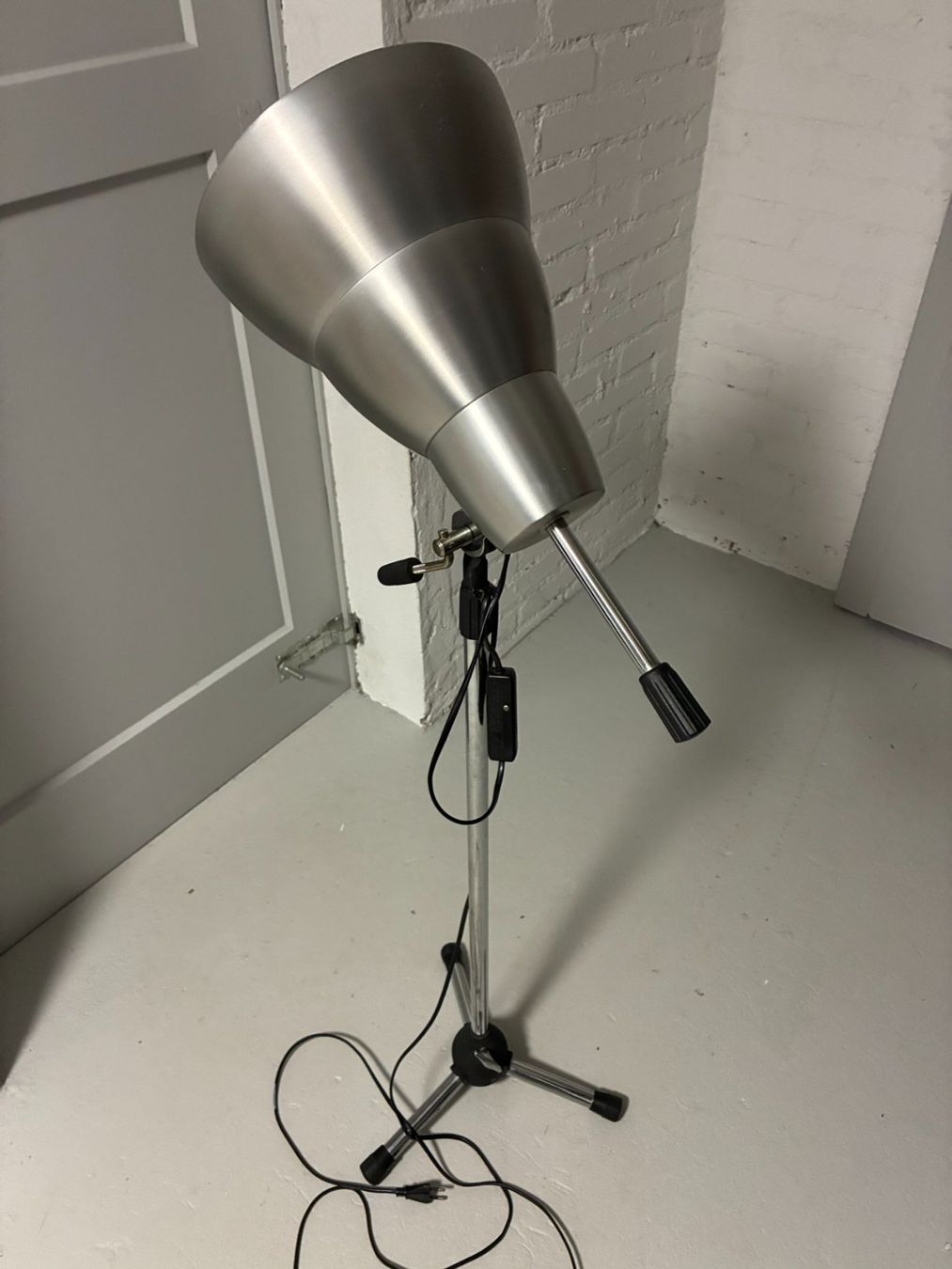 Lampade: Stehlampe Industrial-Look – Usato da Zürich venduto da LotteV 1