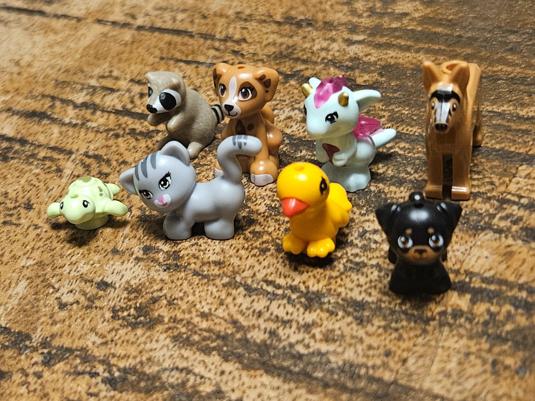 Lego Kit di costruzioni: lego figurines lot de  8 animaux – Usato da Confignon venduto da Ecrofigs 2