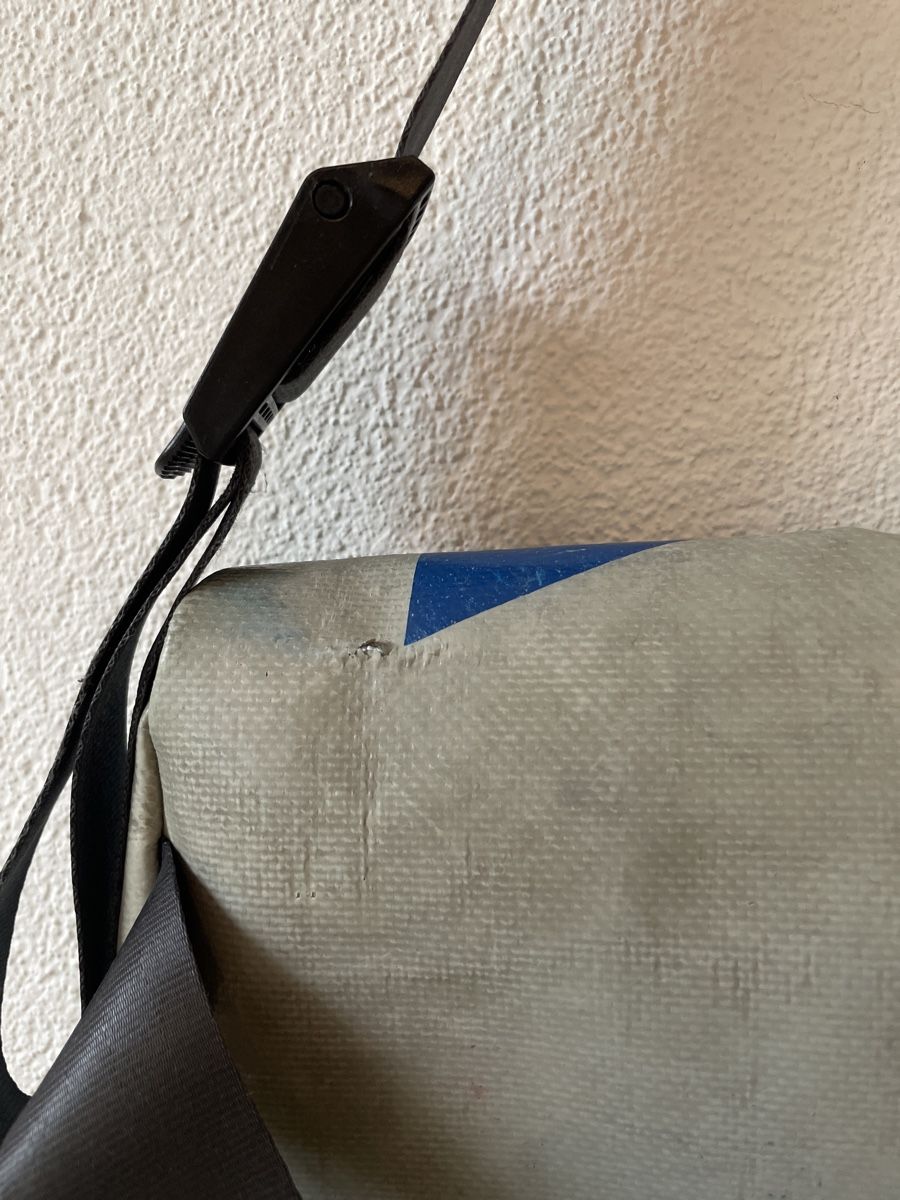 Freitag Borse: Freitag Umhänge Tasche – Usato da Uster venduto da emm_px8k 2