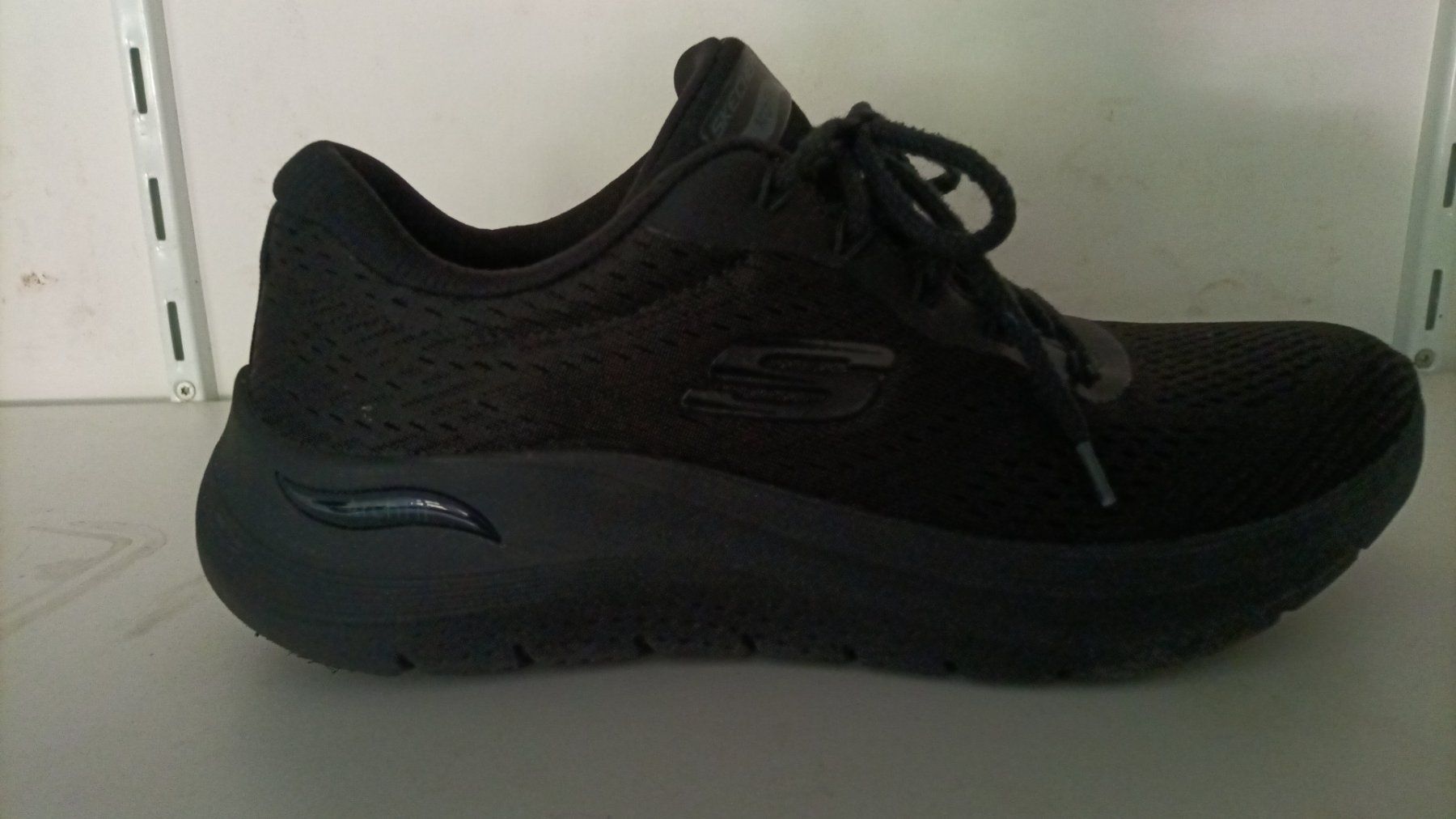 Skechers Scarpe da donna: Sketchers Grösse 39 – Nuovo (secondo la descrizione) da Abtwil SG venduto da Tonisberg