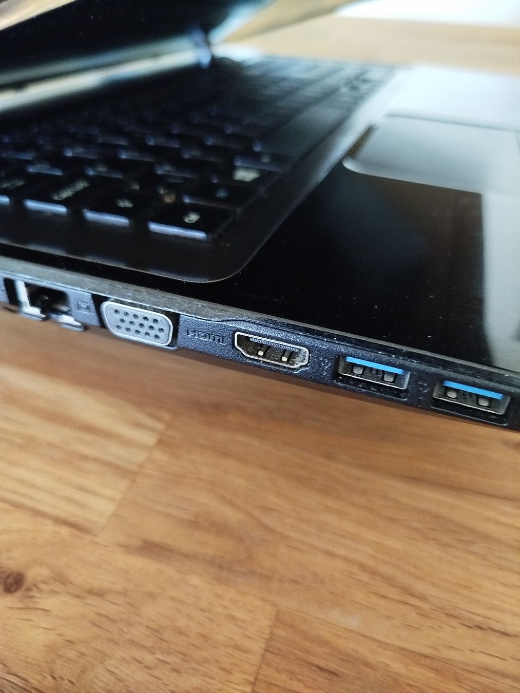 Acer Notebook: Acer TravelMate P273 – Usato da Rubigen venduto da Honda750 3